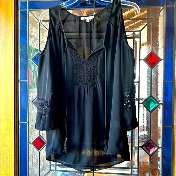 Black 3/4 sleeve blouse - Picture 1 of 5